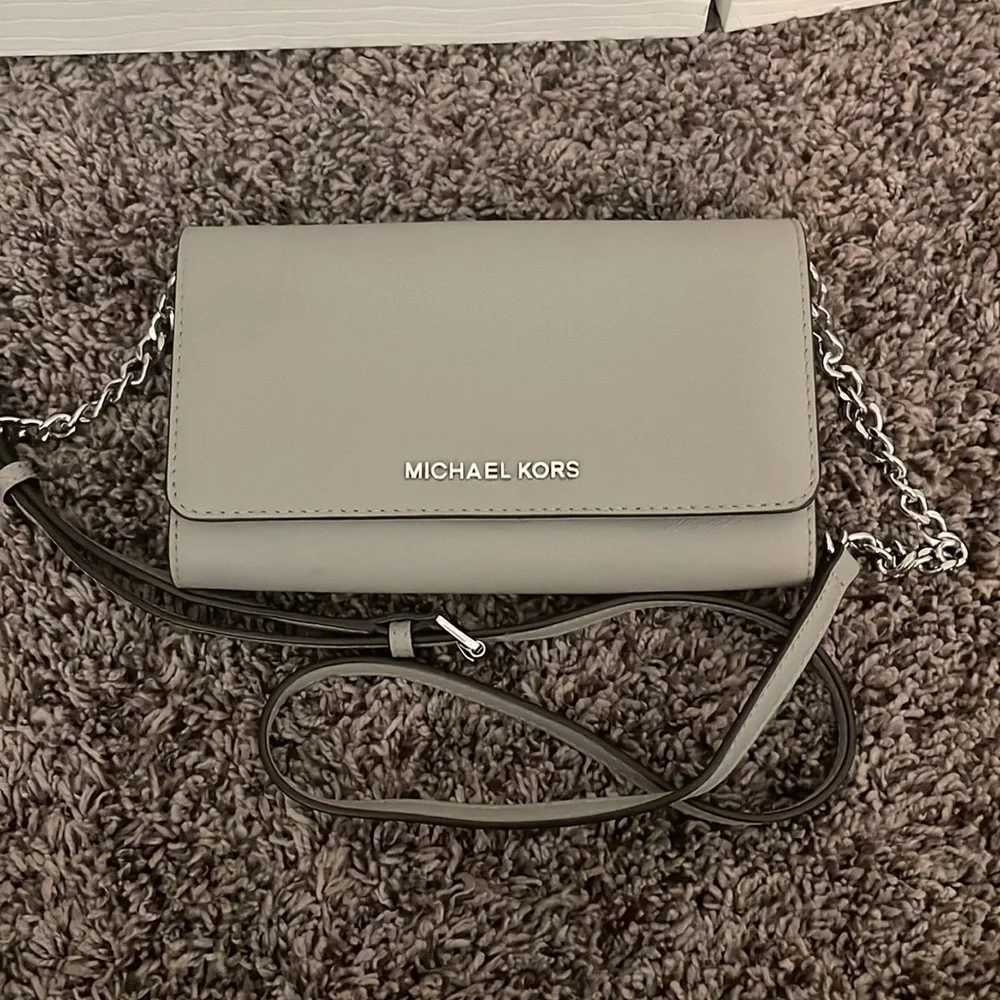 Michael Kors crossbody wallet purse - Picture 2 of 3